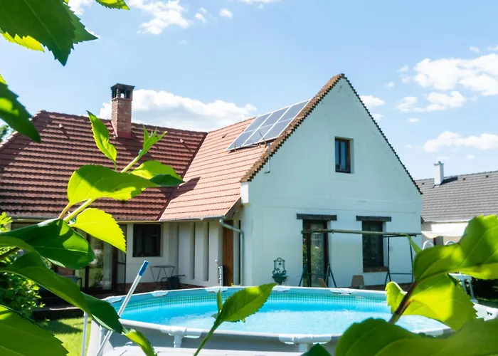 Rusztikus Nyaralohaz *